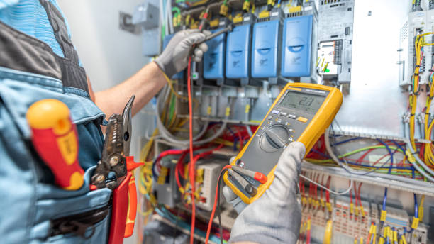 Best Affordable Emergency Electrician  in La Luz, NM